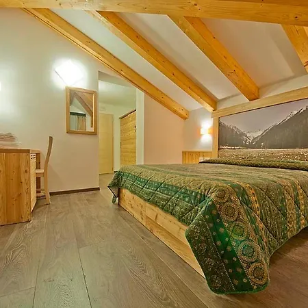 Niagara Hotel 3*