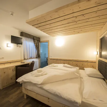 Hotel Niagara 3*